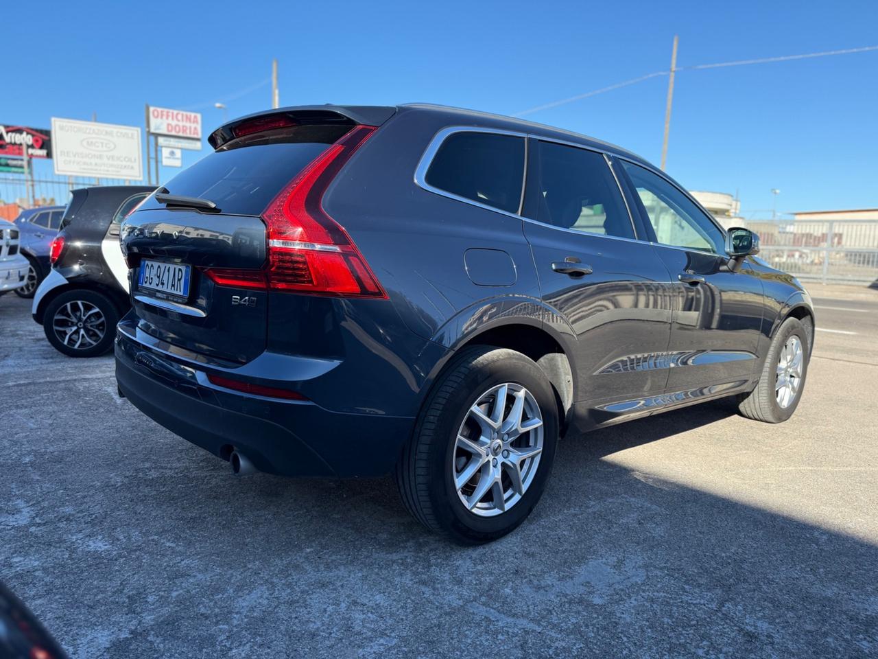 Volvo XC 60 XC60 B4 (d) AWD Geartronic Momentum