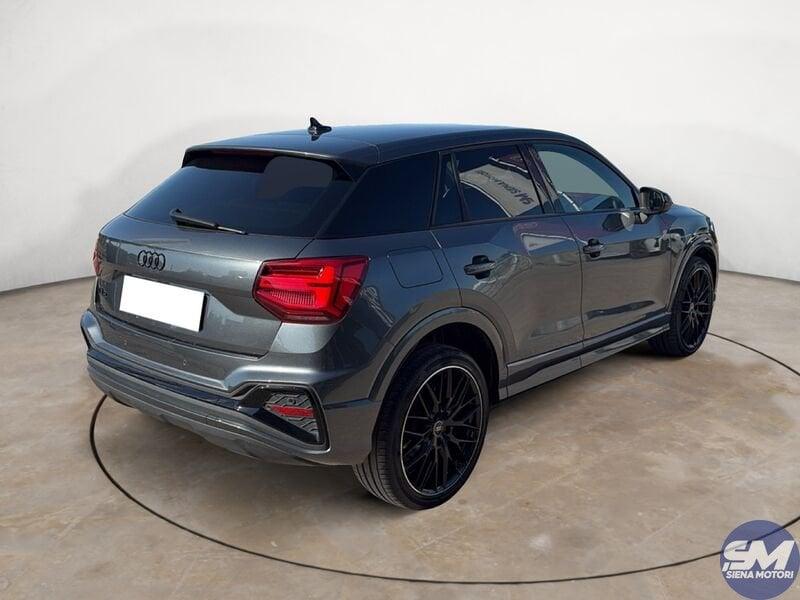 Audi Q2 1.5 35 TFSI IDENTITY BLACK