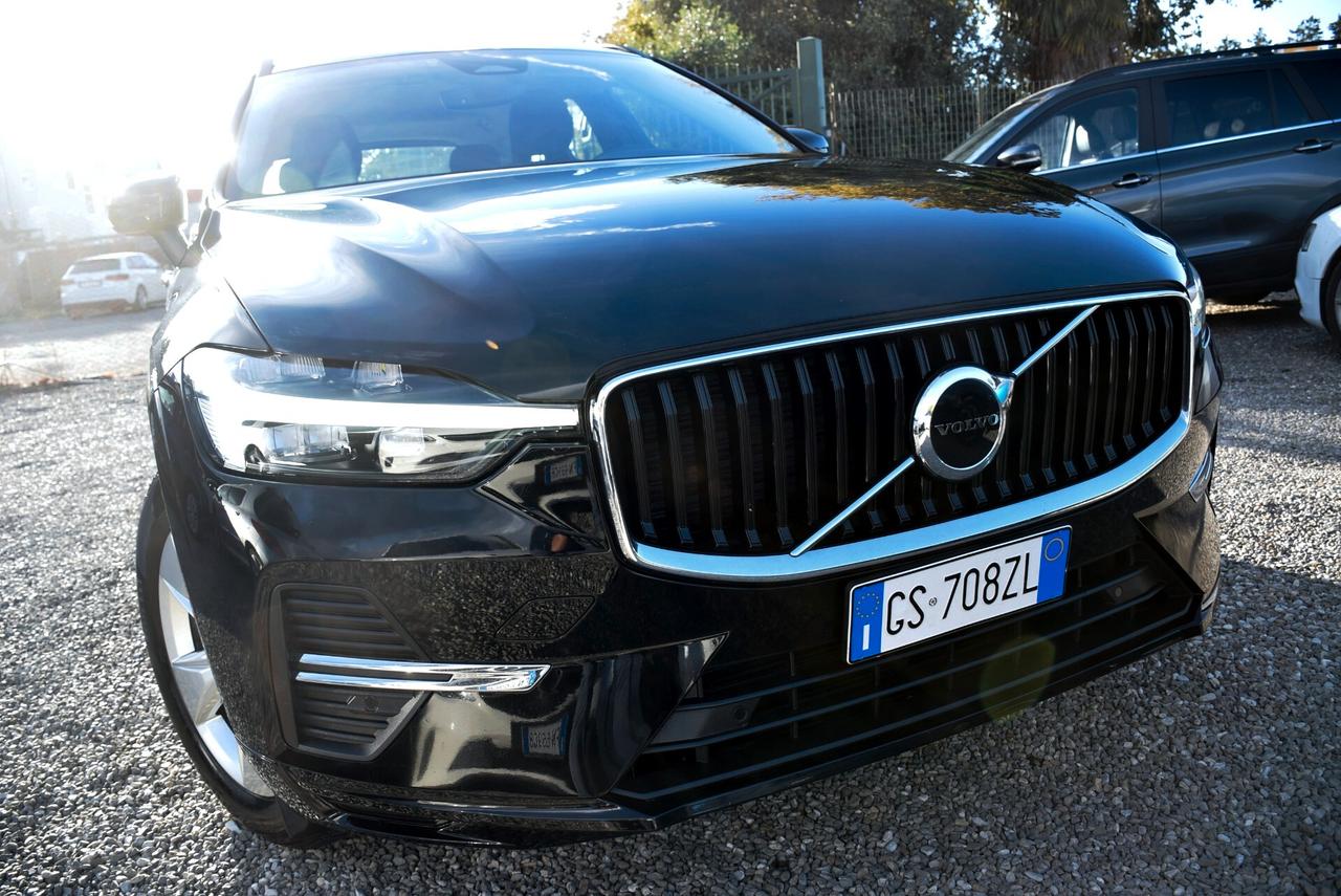Volvo XC 60 XC60 IBRIDA 2.0B4 (d) (DIESEL/ELETTR) AUTOM. Core FULL OPT.