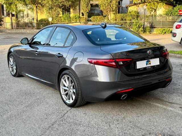 ALFA ROMEO Giulia 2.2 Turbodiesel 180 CV AT8 Business Sport Launch E