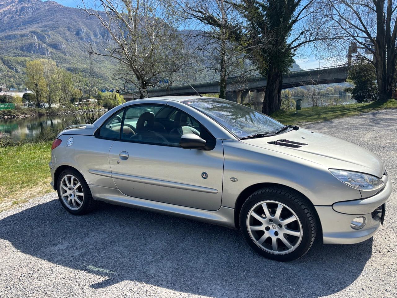 Peugeot 206 1.6 16V CC Enfant Terrible Roland Garros