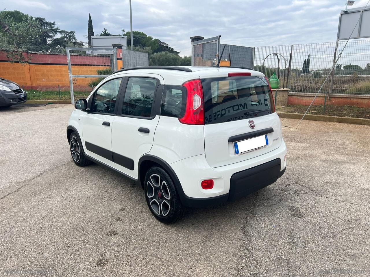 FIAT PANDA CITY LIFE 1.0 70CV HYBRID IVA ESPOSTA