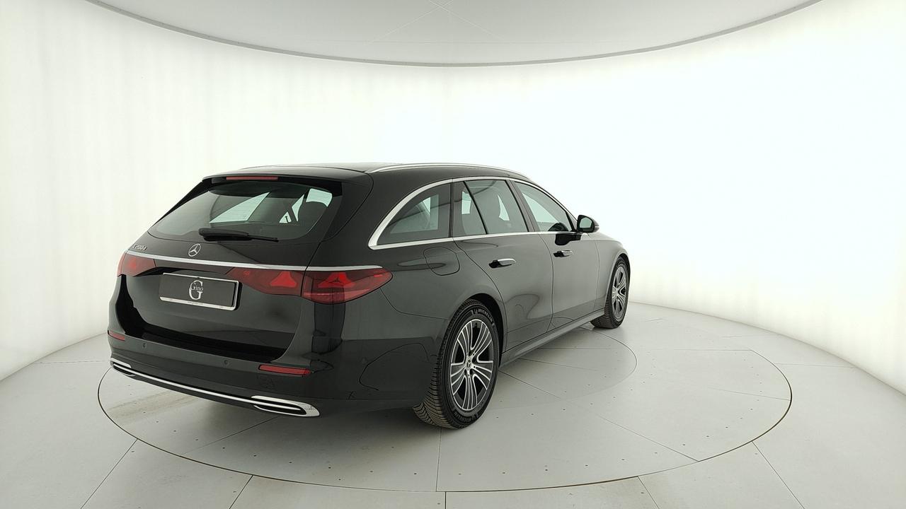 Mercedes-Benz E SW 200 d Advanced auto