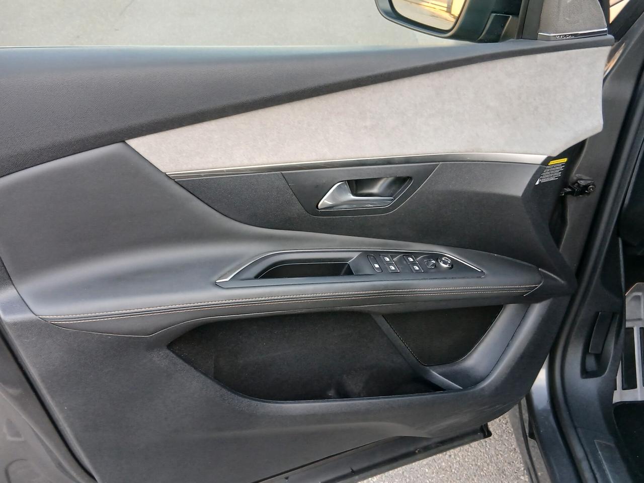 Peugeot 3008 BlueHDi 130 S&S EAT8 GT