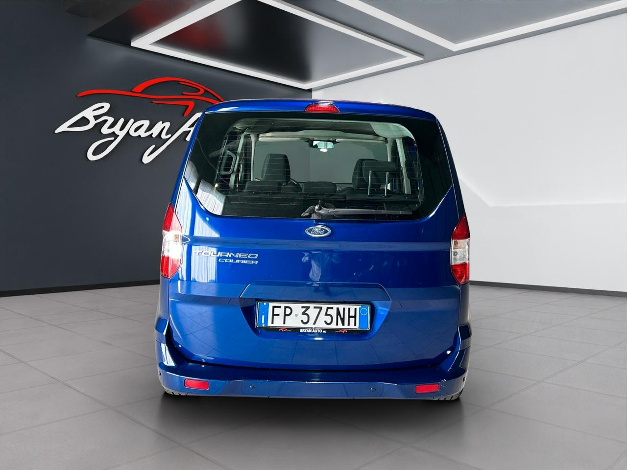 Ford Tourneo Courier 1.5 TDCI 75 CV Plus