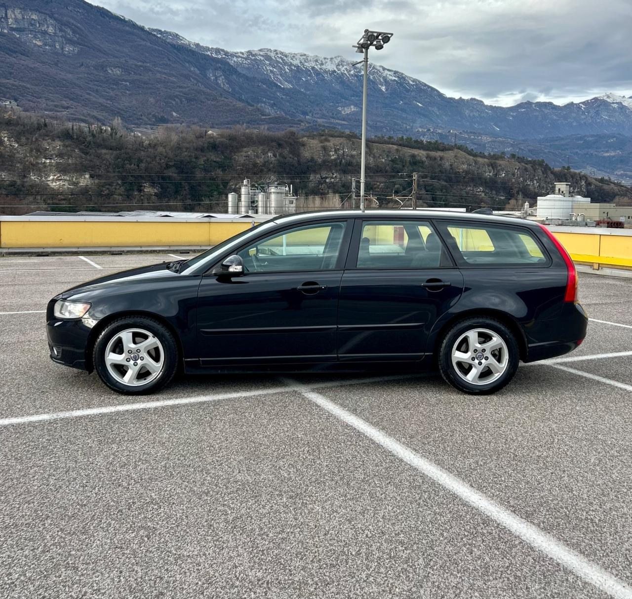 Volvo V50 R-design Neopatentati 2012