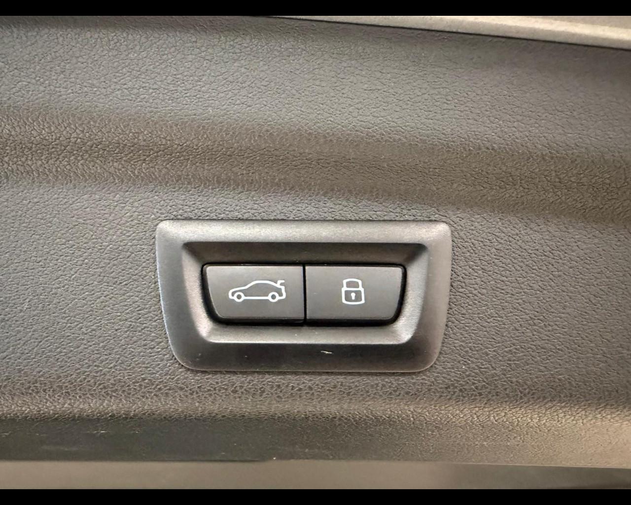 BMW Serie 2 A.T. (U06) - 218d Active Tourer Luxury