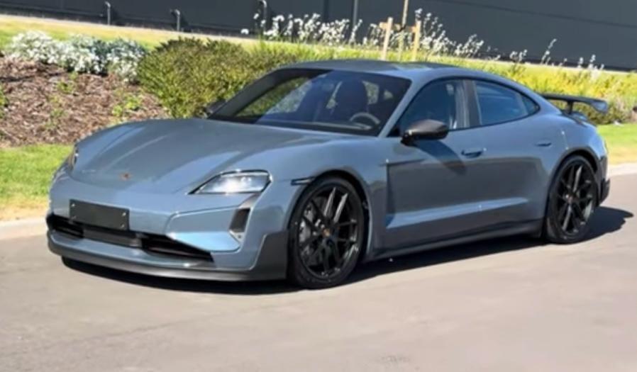 Porsche Taycan Turbo GT Weissach