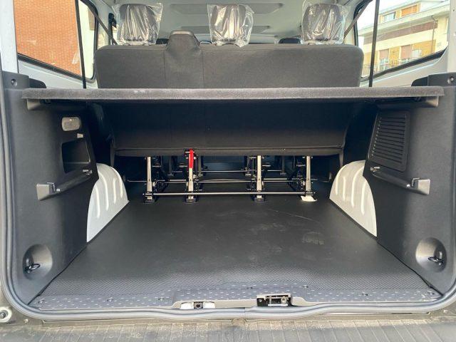 RENAULT Trafic BluedCi 150CV PL Equilibre 9 POSTI