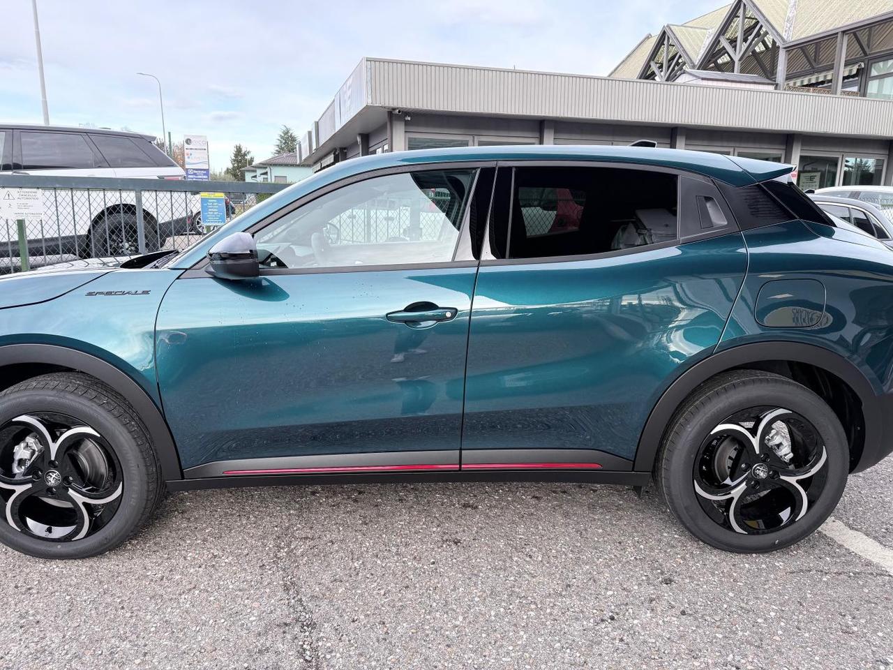 Alfa Romeo Junior 1.2 ibrida Speciale 145cv edct6