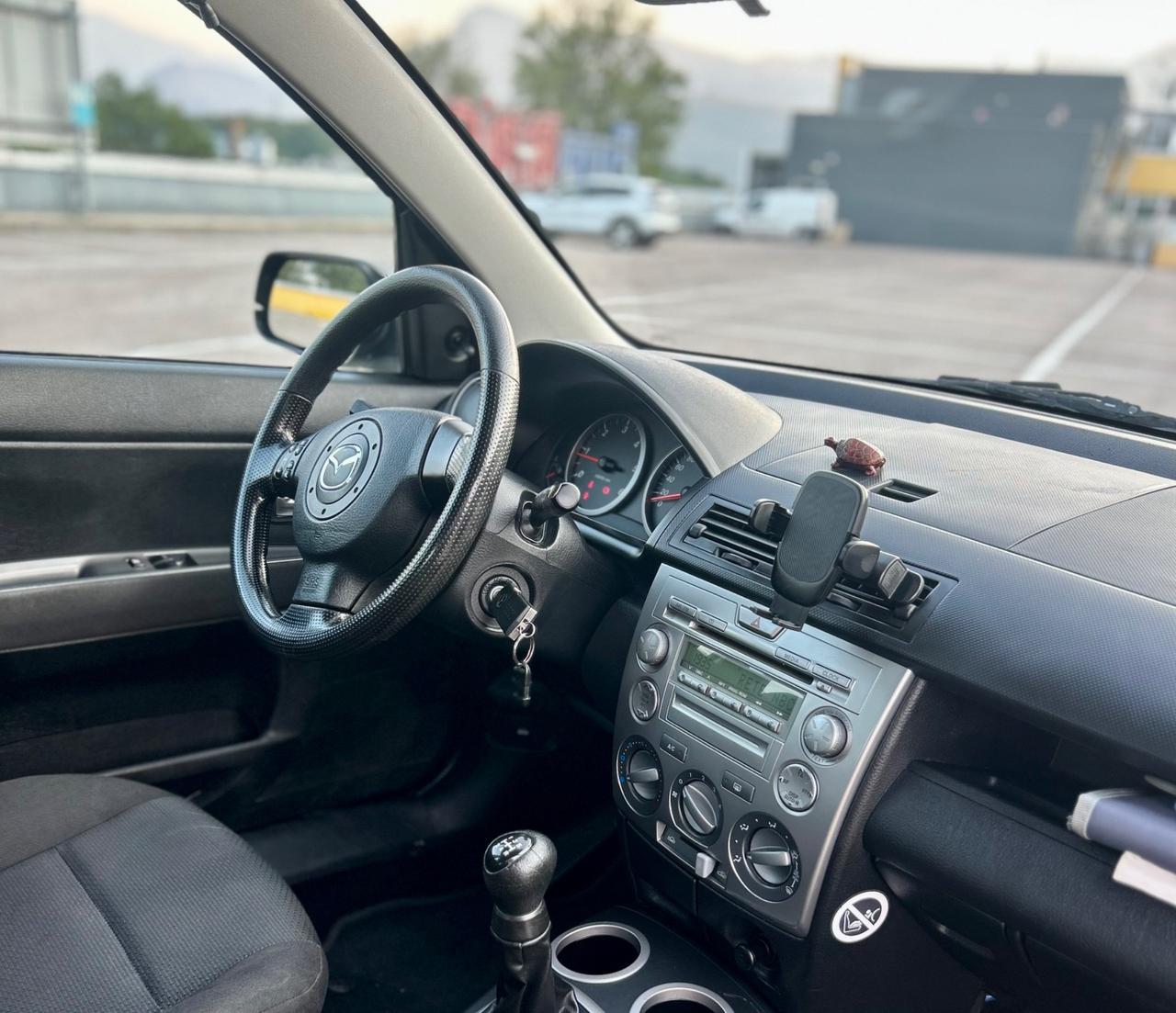Mazda 2 1.4 TD 5p. Sony Ericsson Neopatentati