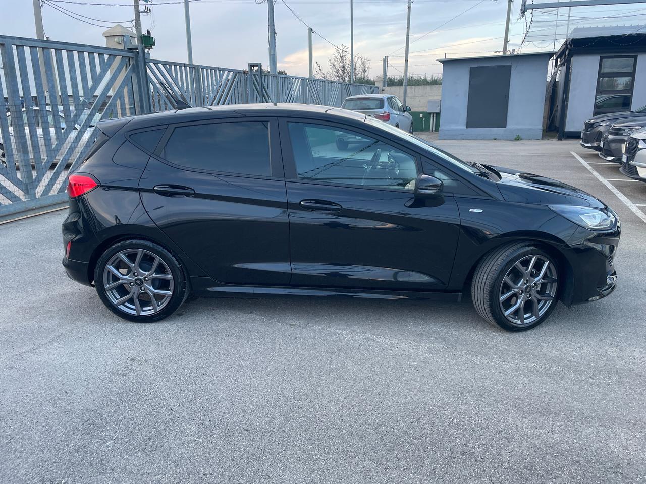Ford Fiesta 1.0 Ecoboost Hybrid 125 CV 5 porte ST-Line