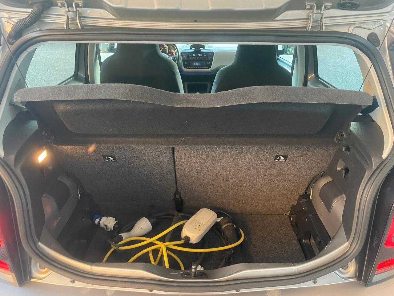 Volkswagen up! e-up! 82 CV