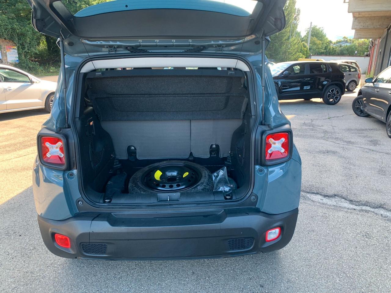 Jeep Renegade 4x4-manuale-unico proprietario-neo patentati- tdi-molto bella-tagliandata-del 2015
