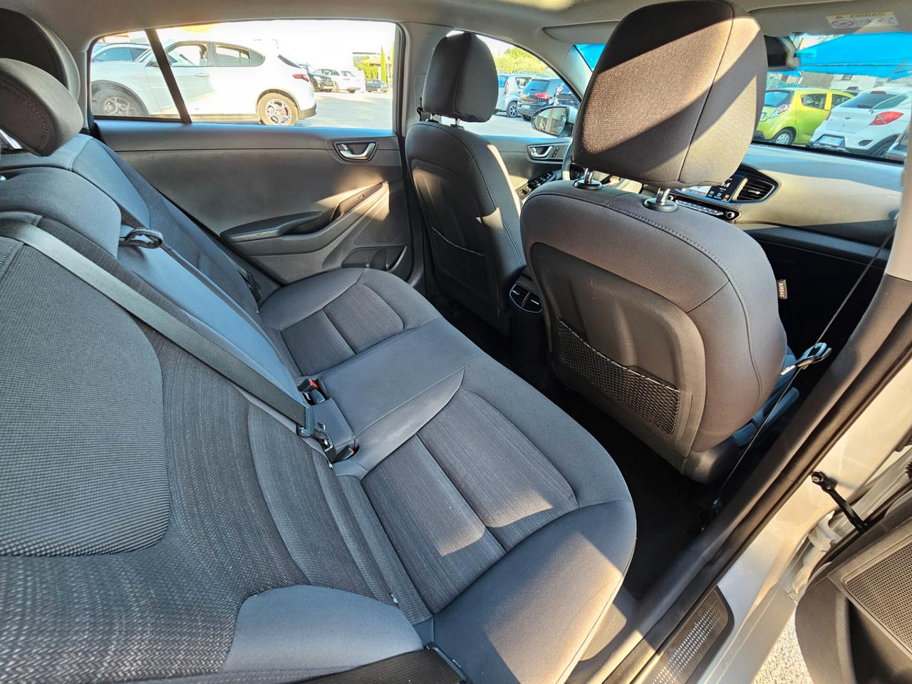 Hyundai Ioniq 1.6 Hybrid DCT Style