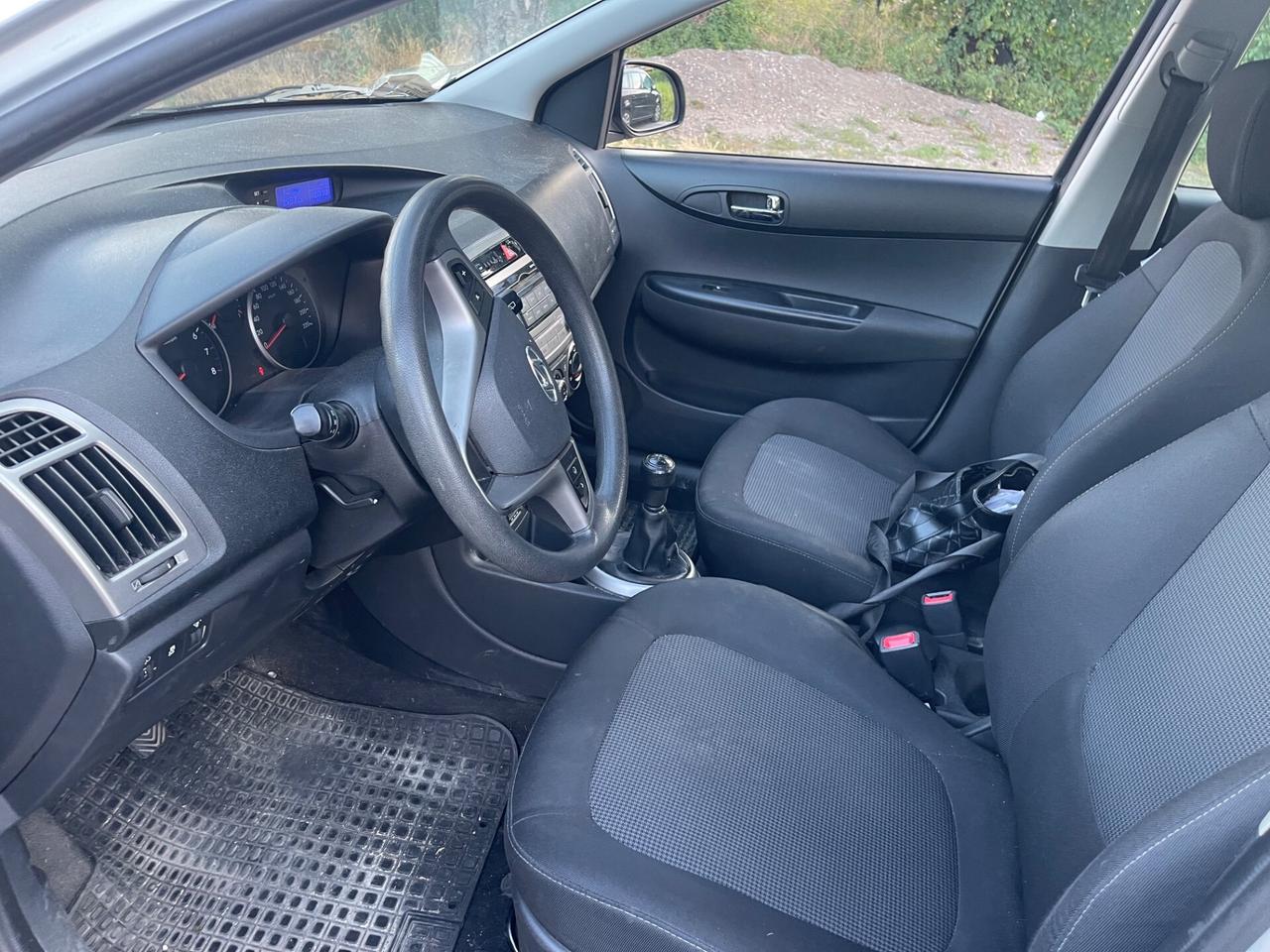Hyundai i20 1.2 5p. Sound Edition SI NEOPATENTATI