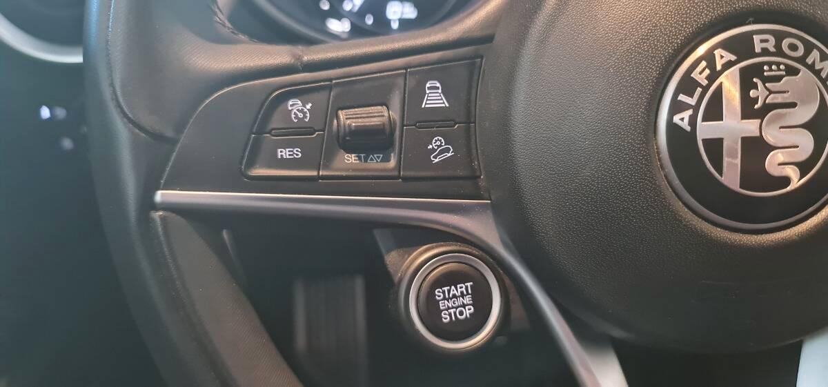 Alfa Romeo Stelvio Stelvio 2.2 t B-Tech Q4 210cv auto *motore nuovo*