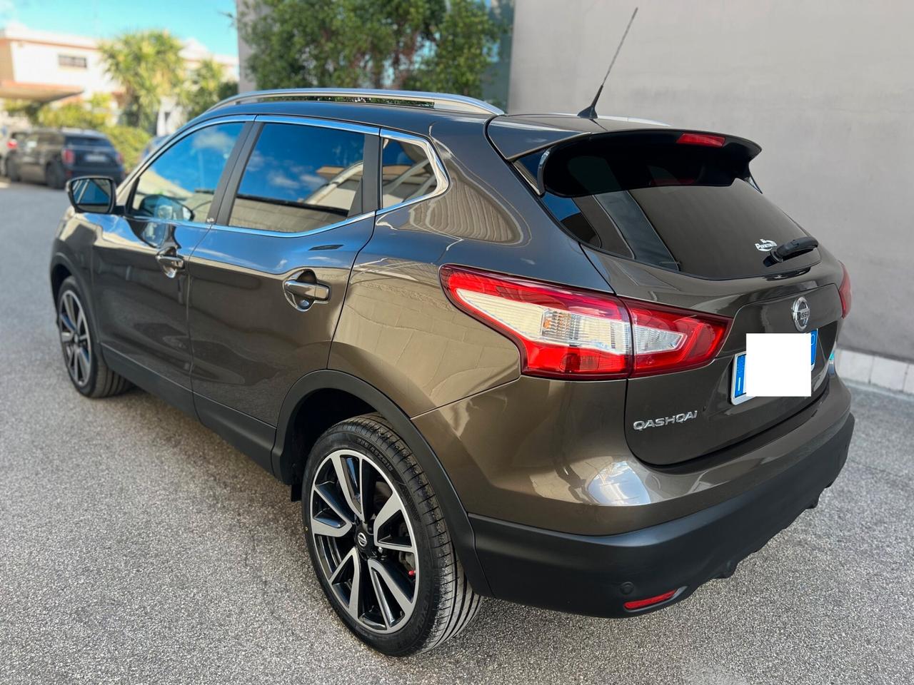 Nissan Qashqai 1.6 dci Tekna 2wd 130cv xtronic AUTOMNAVI/360. PERFETTA!!