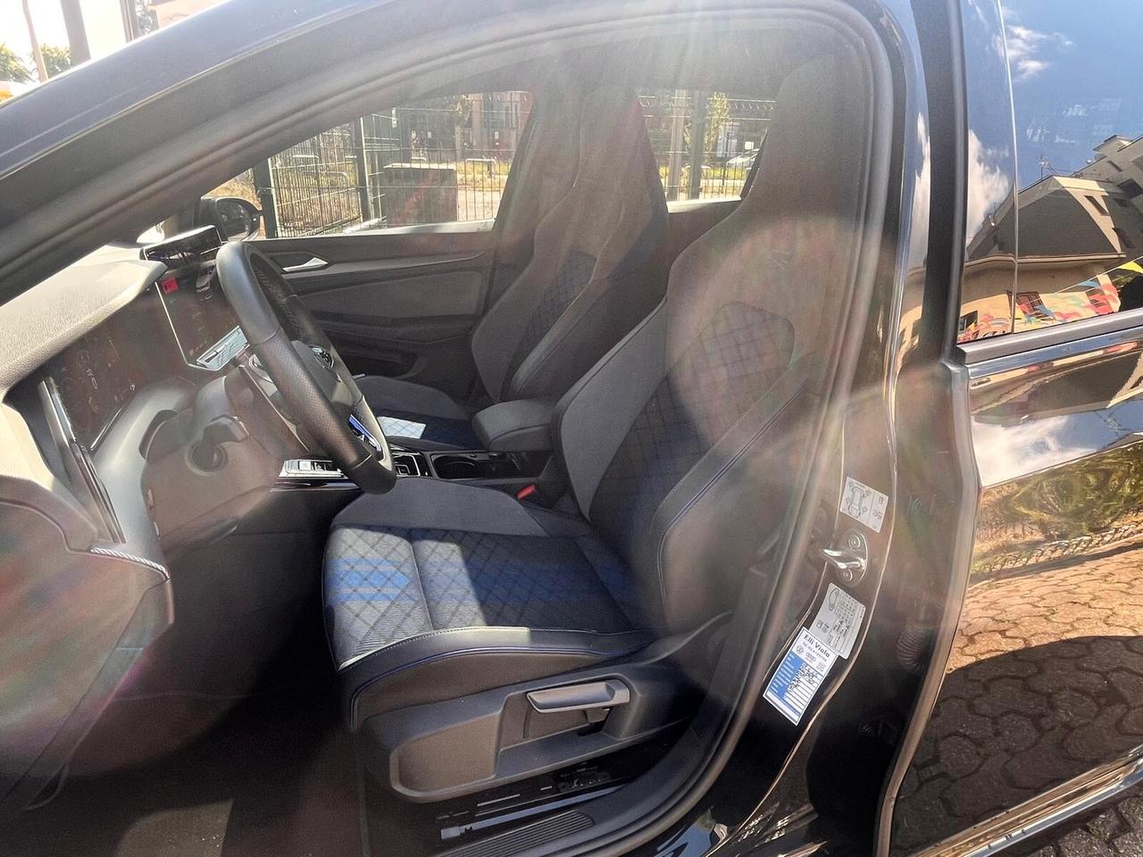 Volkswagen Golf R VIII 8.5 TETTO PERFORMANCE BLACK 2025