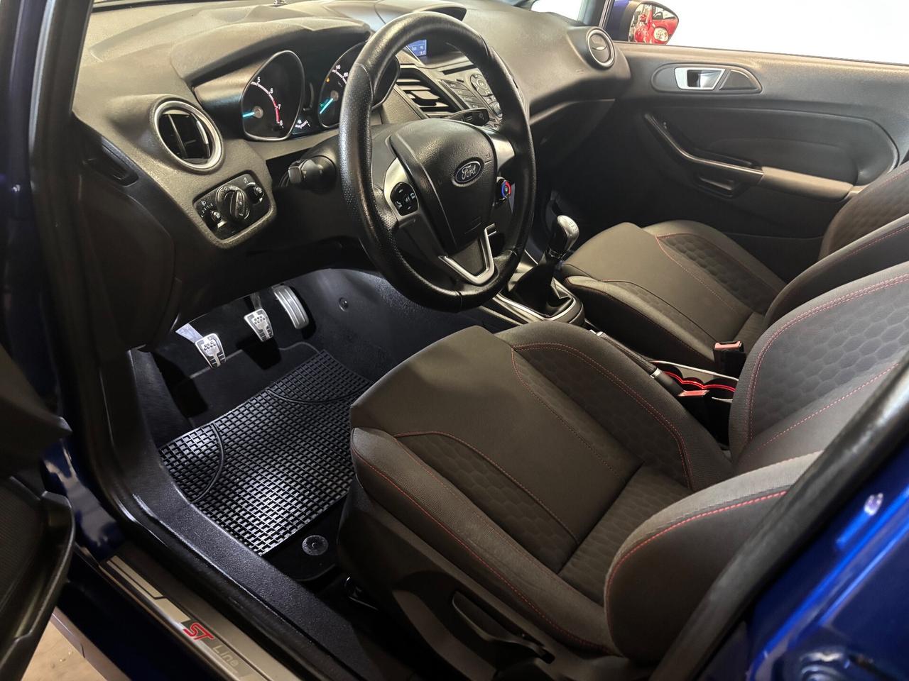Ford Fiesta 1.0 BENZINA ST-Line