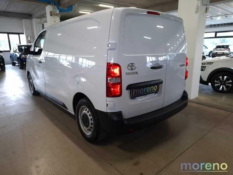Toyota Proace 1.5d 120 CV S&S 10q 4p Medium Comfort