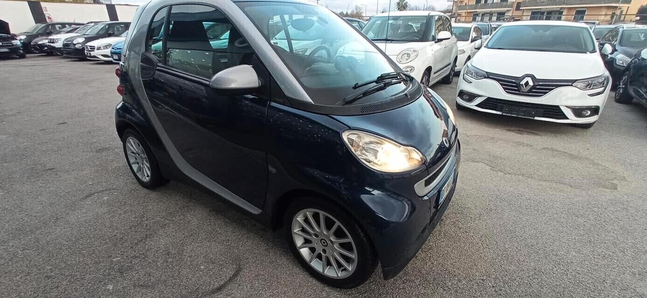 Smart ForTwo 1000 52 kW coupé passion LEGGI!