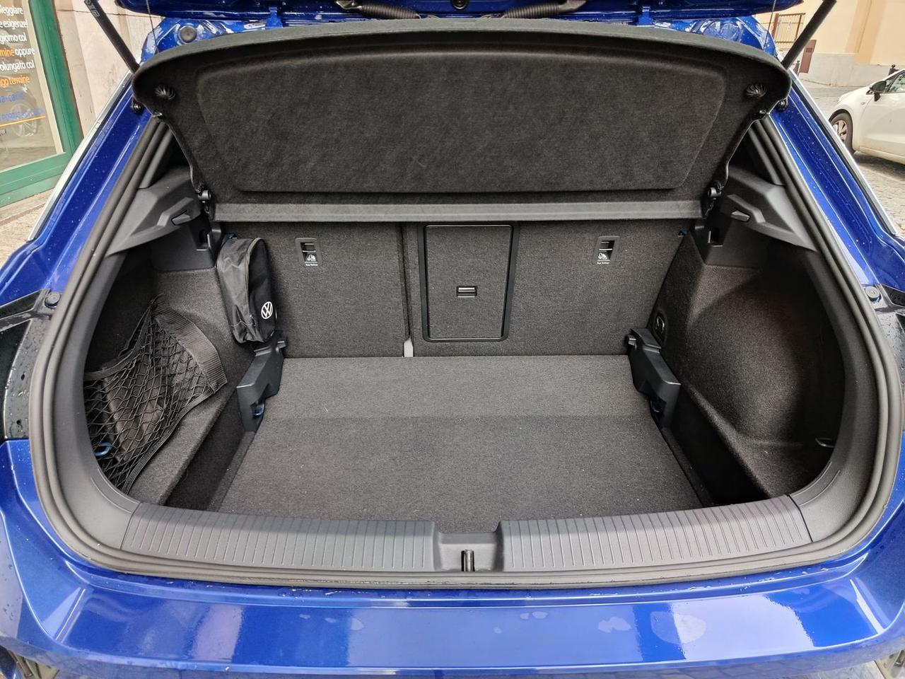 Volkswagen T-Roc R-Line #9196