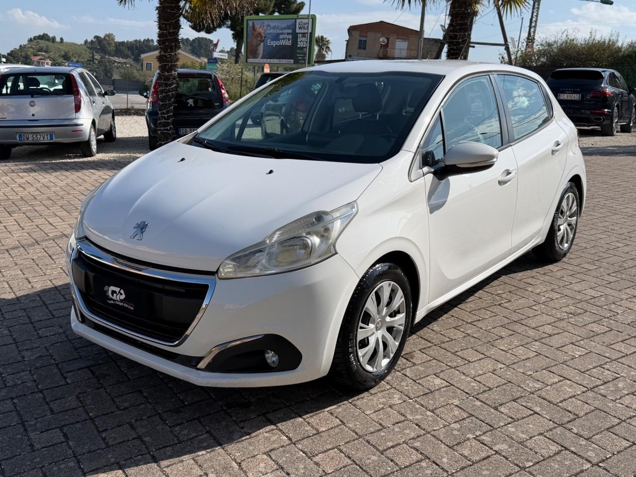 Peugeot 208 BlueHDi 75 5 porte Allure