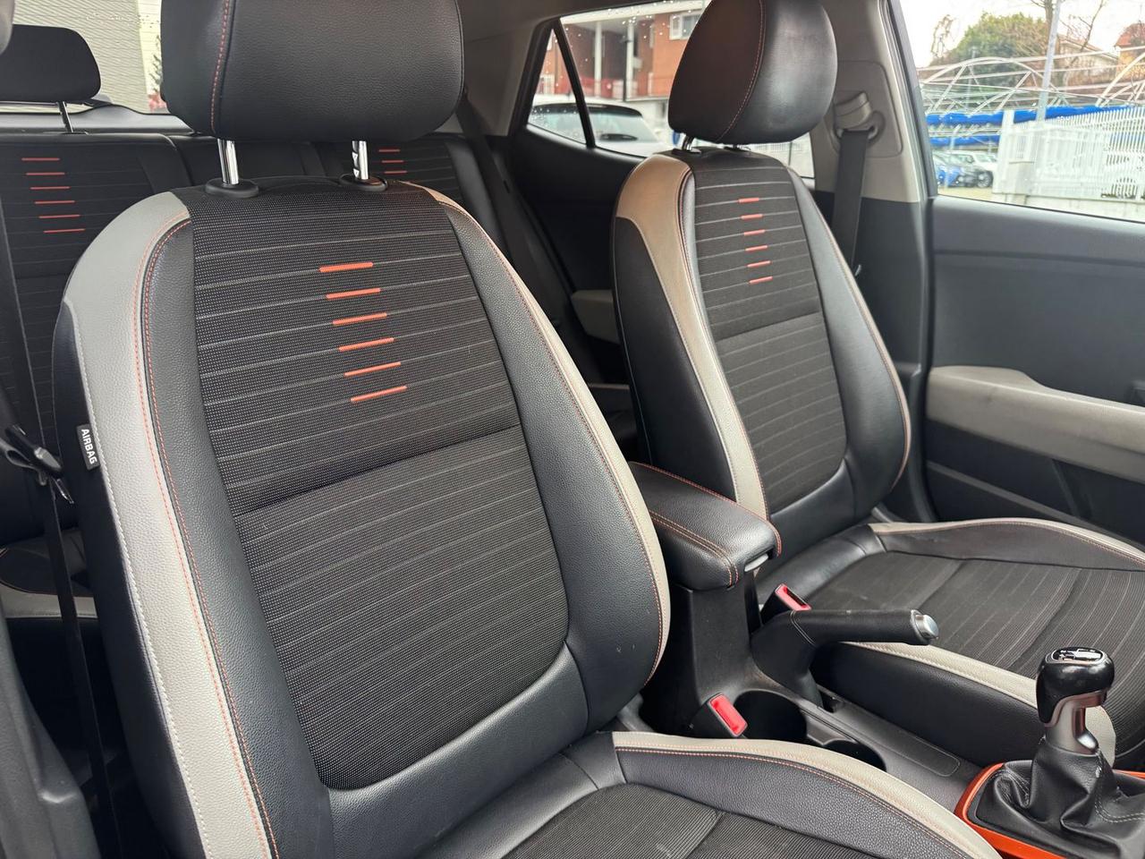 Kia Stonic 1.6 CRDi Style *12 Mesi di garanz #8397