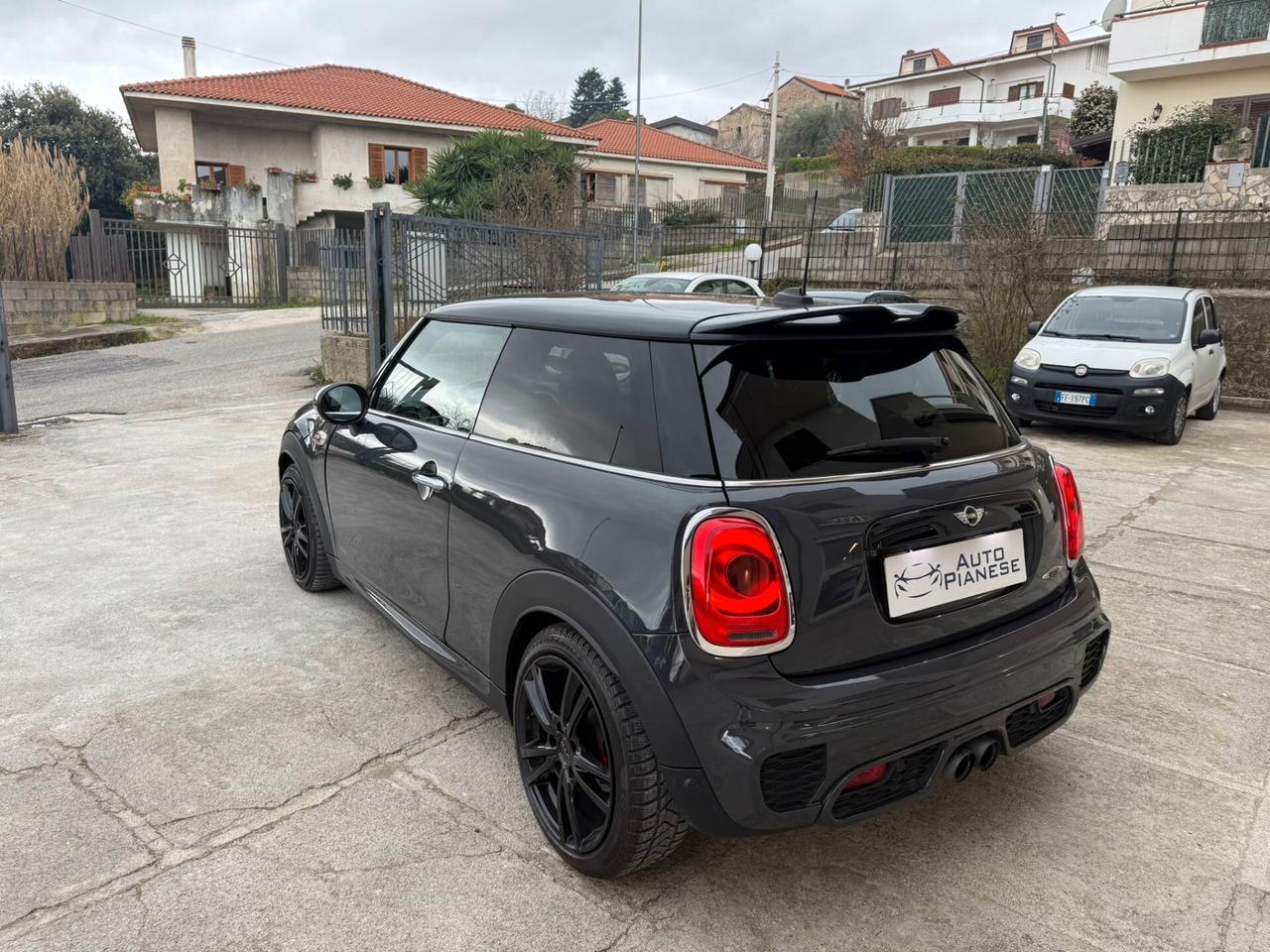 Mini John Cooper Works 2.0 231CV