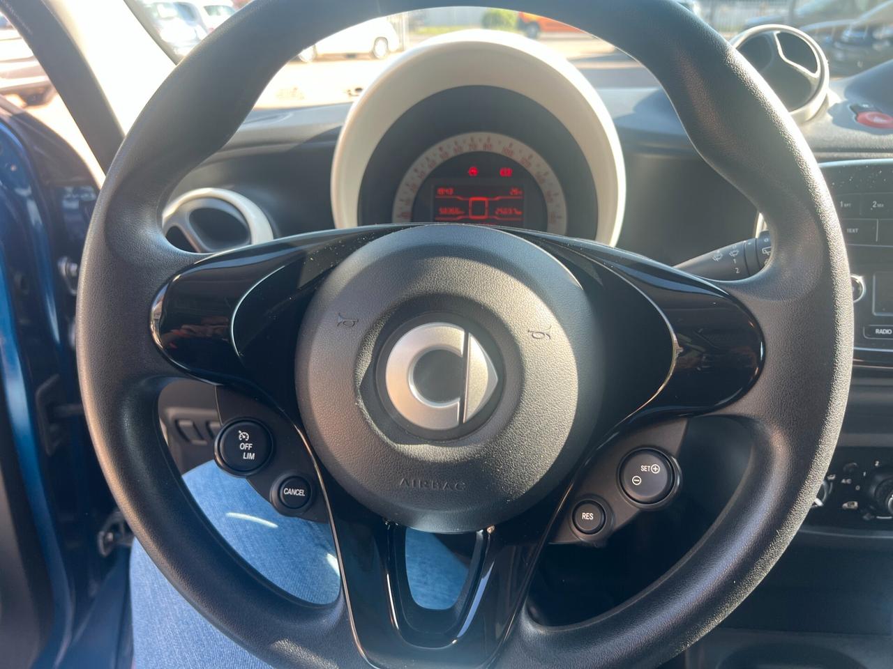 Smart ForFour 60 1.0 Black Passion