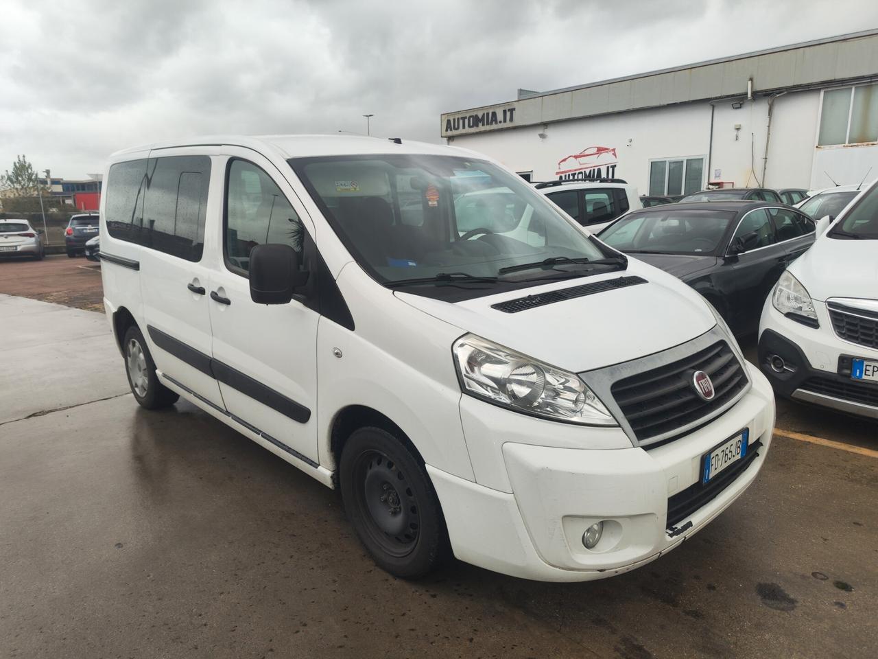 Fiat Scudo 1.6 HDi 90 CV vetrato 5 posti