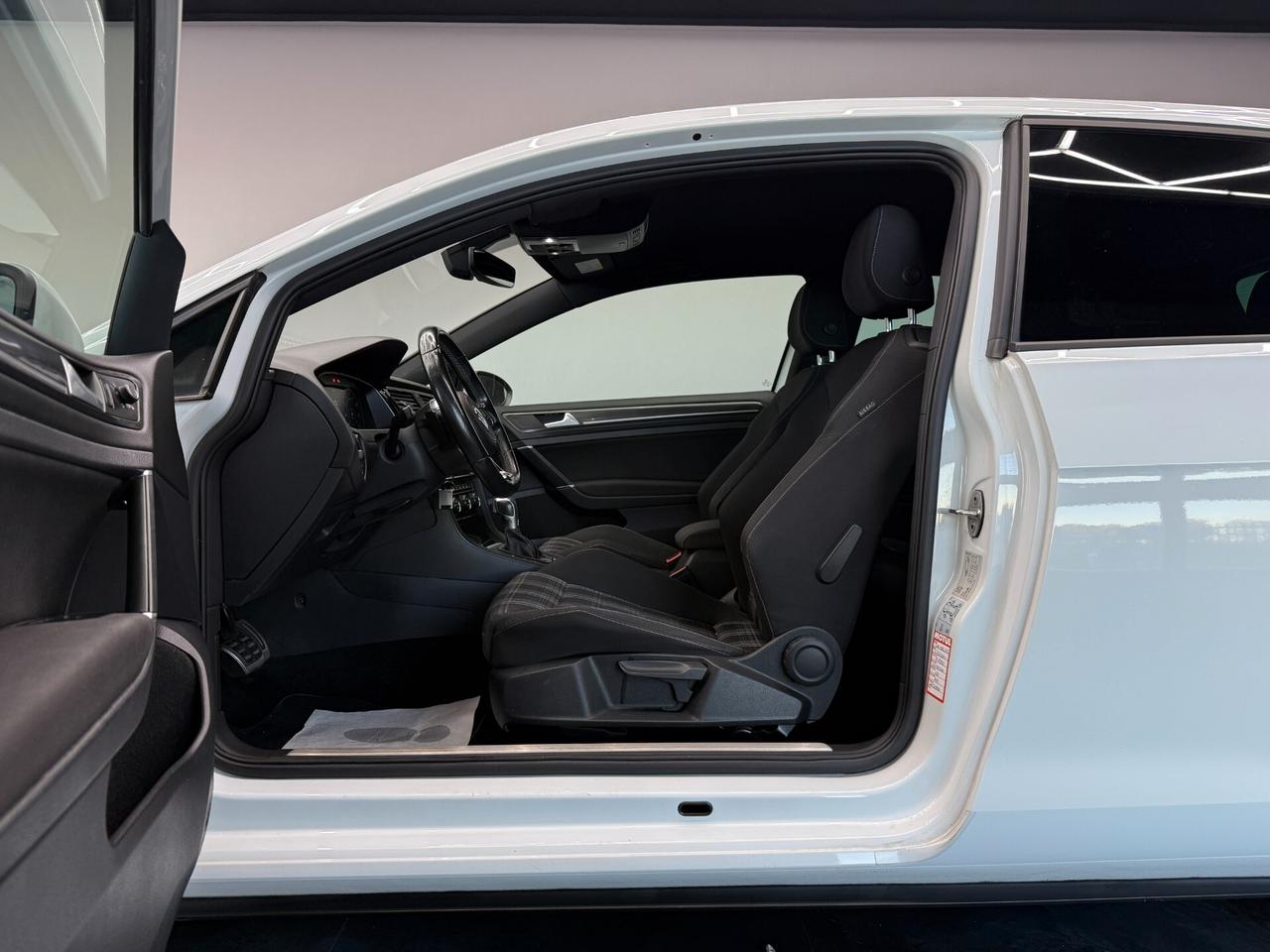 Volkswagen Golf GTD 2.0 TDI DSG 3p.