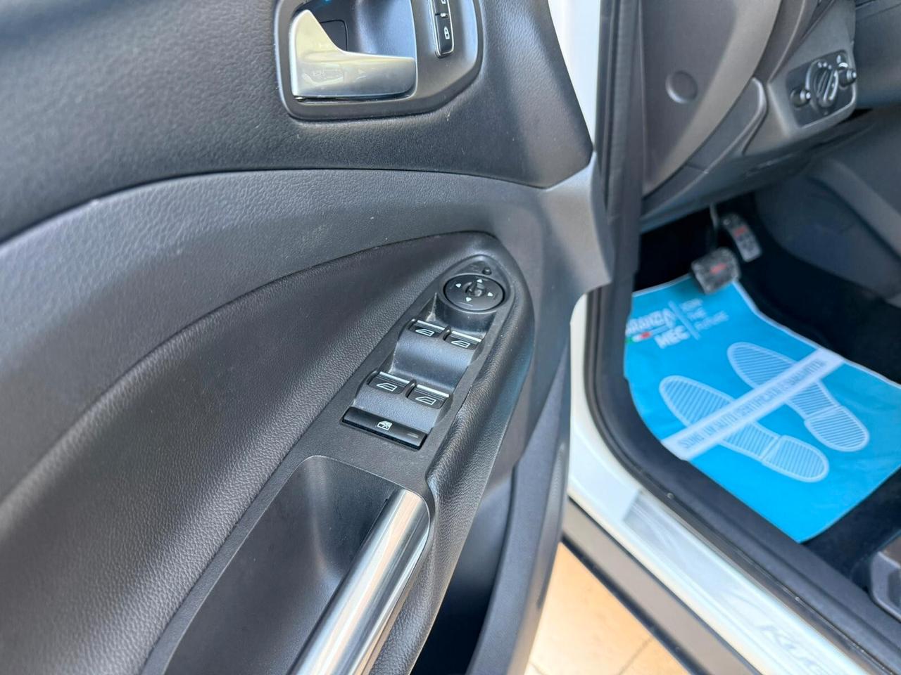 Ford Kuga 2.0 TDCI 150 CV S&S 4WD Powershift Titanium X