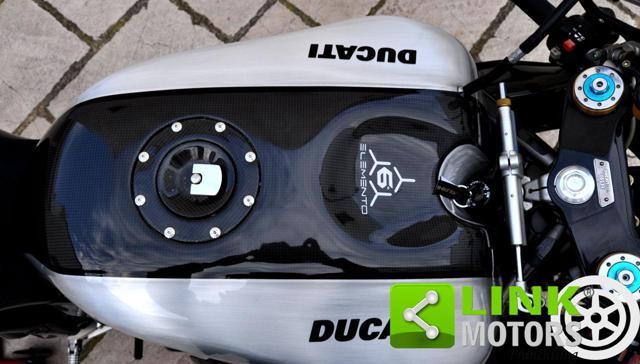 DUCATI 748 R Limited Edition Completamente in Carbonio
