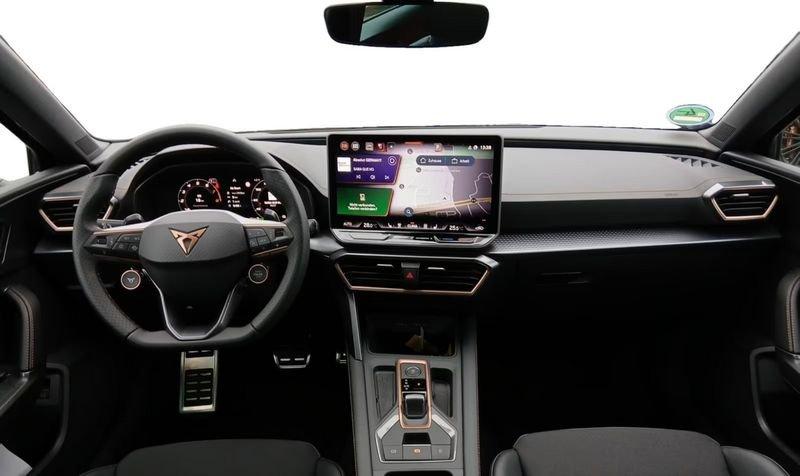 Cupra Leon Leon Sportstourer 1.5 Hybrid 150 CV DSG 18" Gancio Camera