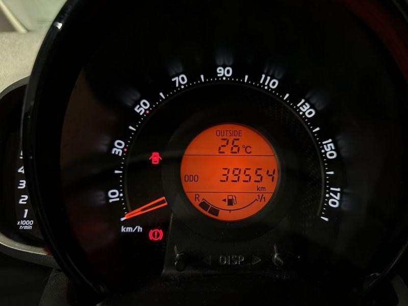 Toyota Aygo Aygo Connect 1.0 VVT-i 72 CV 5 porte x-play
