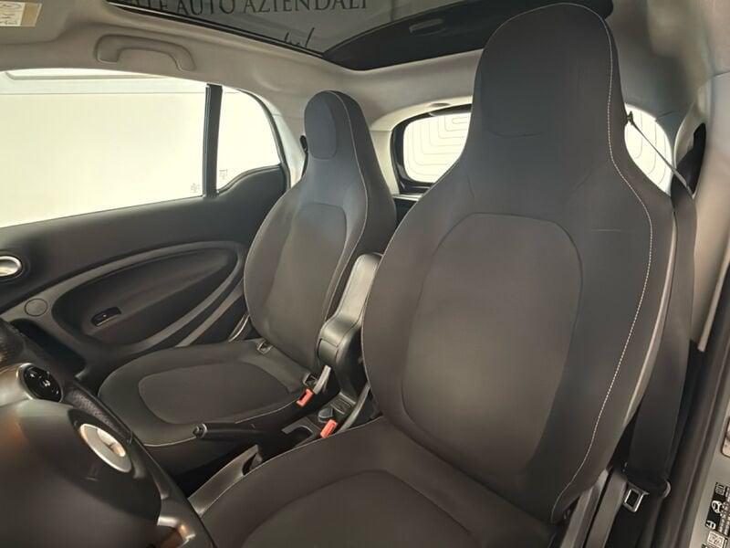 smart fortwo fortwo 70 1.0 twinamic Youngster