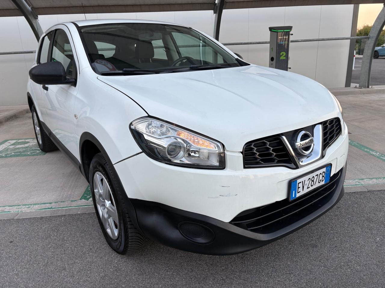 Nissan Qashqai 1.5 dCi anno 2014 garanzia 12/24.