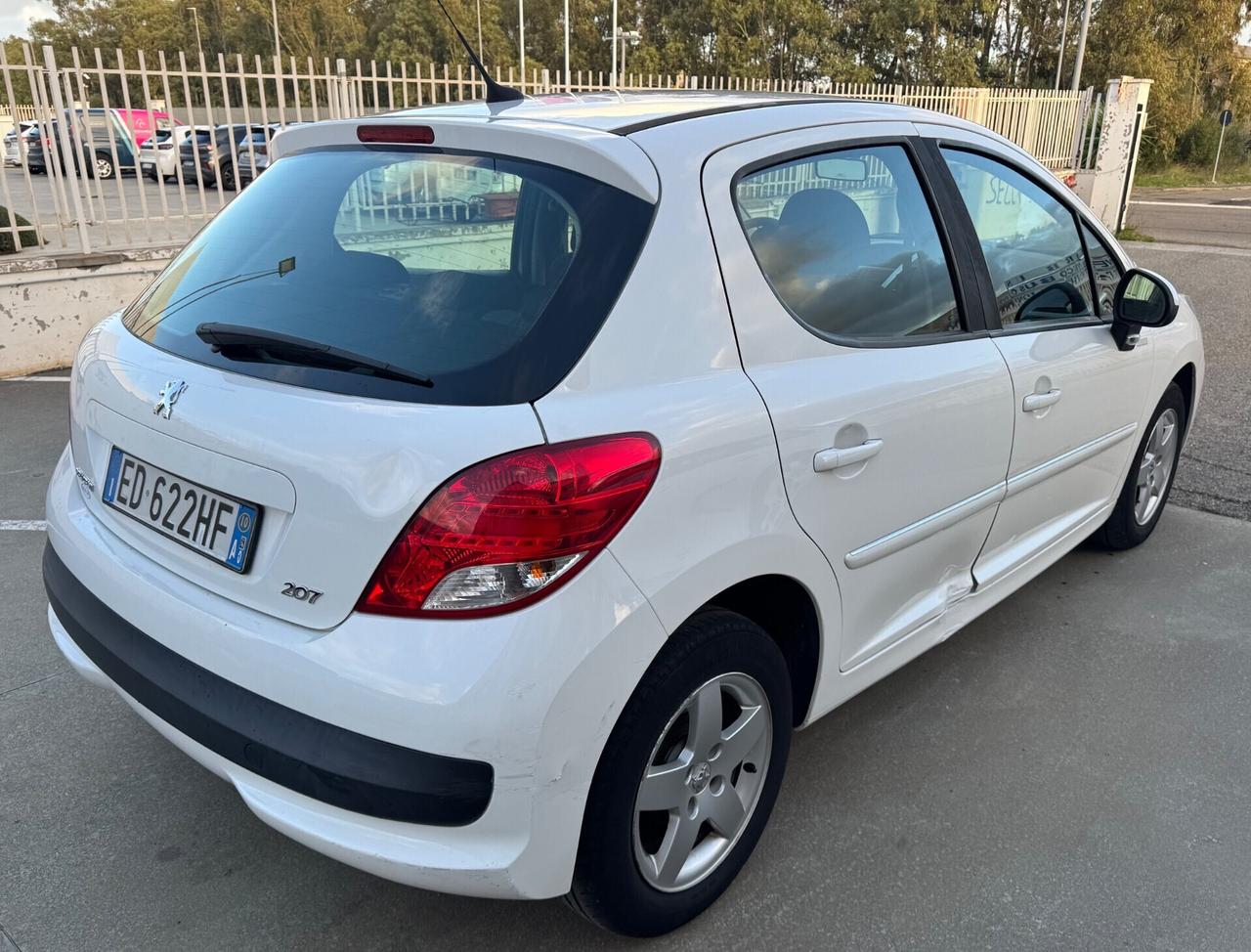 Peugeot 207 1.4 HDi 70CV -SOLO 103.000 KM-