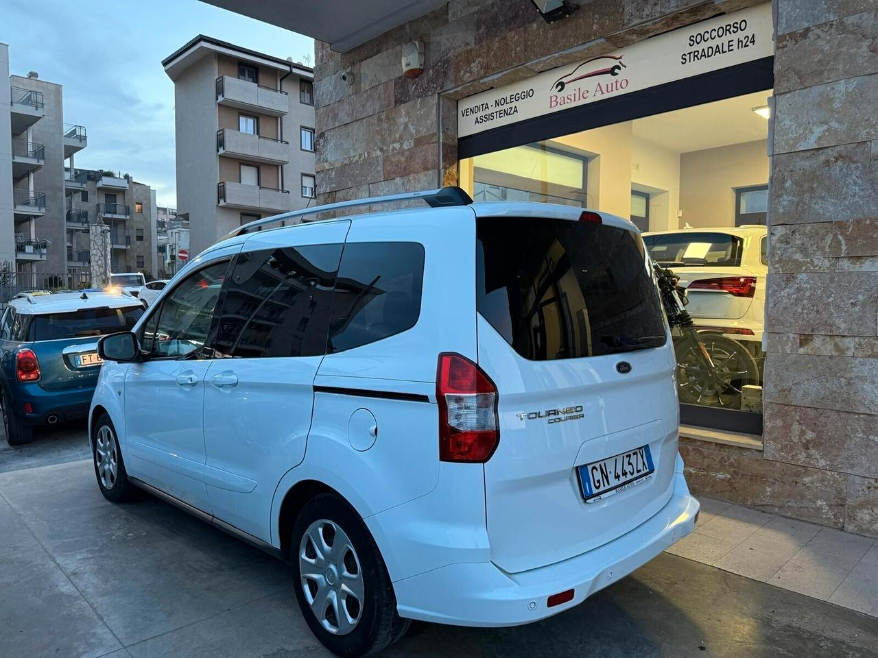 Ford Tourneo Courier 2020 1.5 tdci 100cv S&S Sport my20