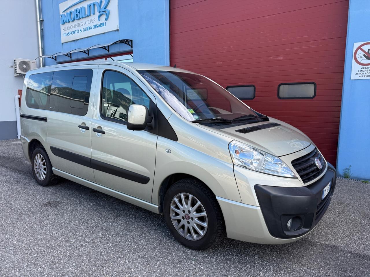 Fiat Scudo 2.0 MJT PC Combi 5+1 per traporto disabili