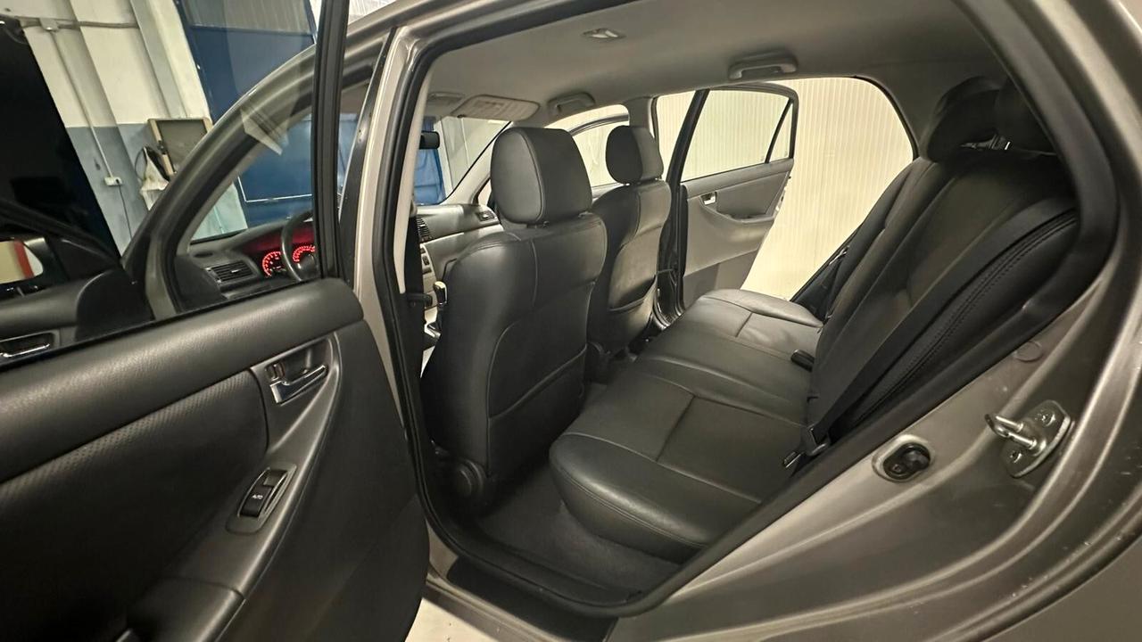 Toyota Corolla 1.8 16V 5 porte TS 192 CV