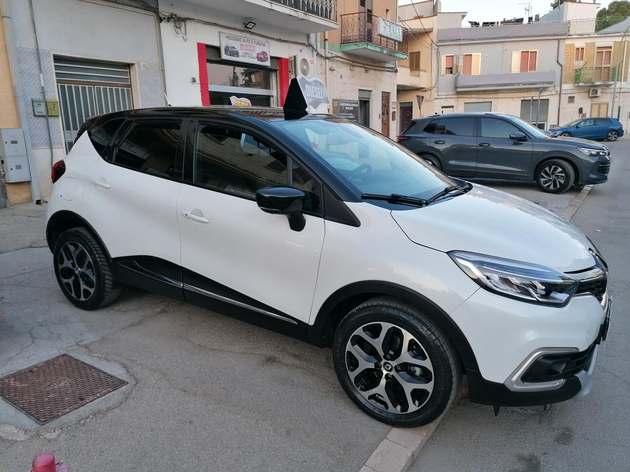 Renault Captur dCi 8V 110 CV Start&Stop Energy Initiale Paris