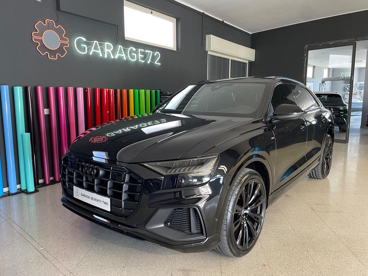 Audi Q8 50 TDI 286 CV S-Line Matrix Soft Close Cerchi 23"