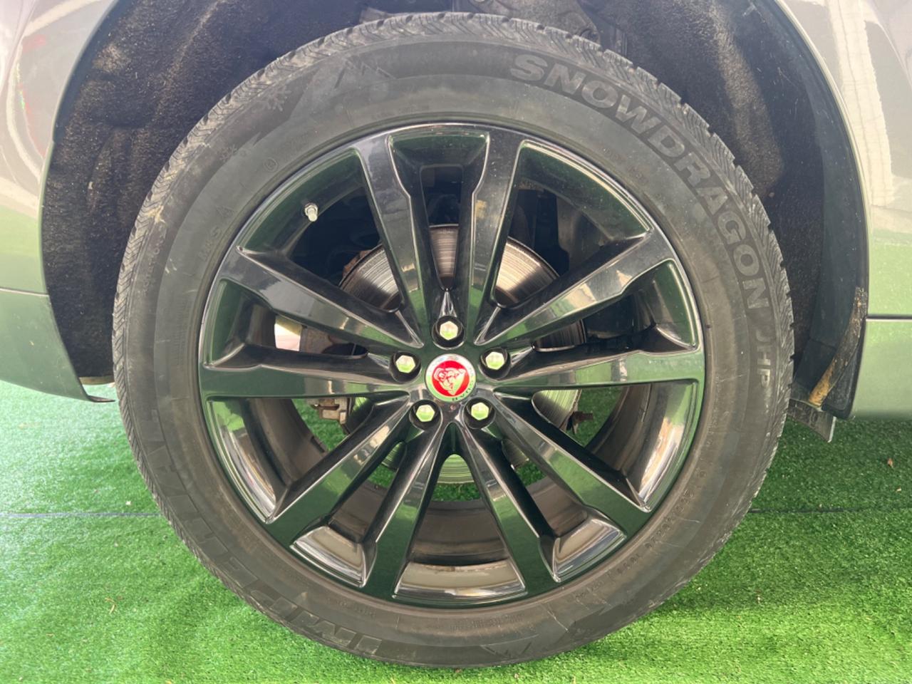 Jaguar F-Pace 2.0 D 240 CV AWD aut. R-Sport