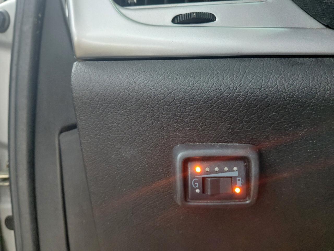 Lancia Ypsilon 1.4 Unyca Ecochic GPL