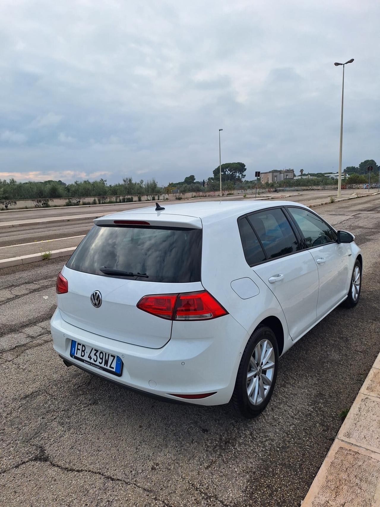Volkswagen Golf 1.6 TDI 110 CV LOUNGE 11/2015