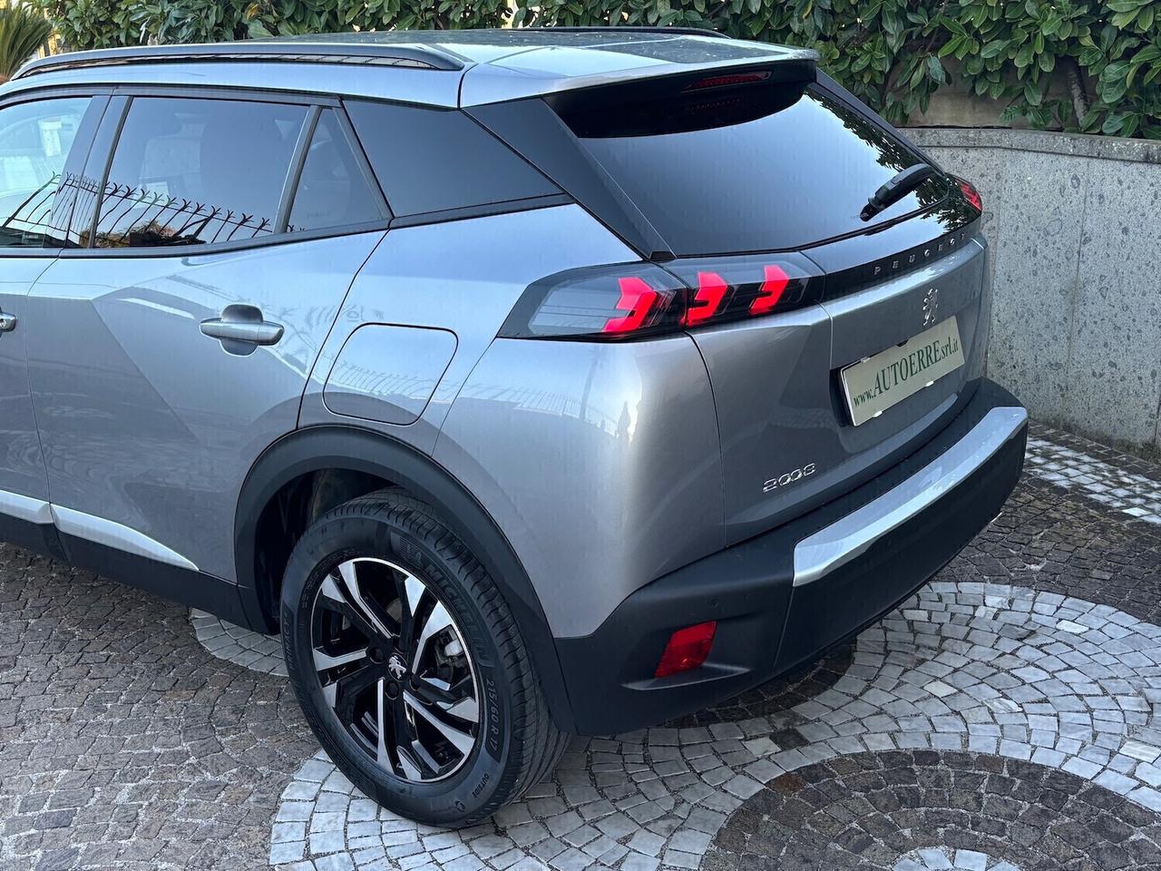 Peugeot 2008 BlueHDi 110 S&S Allure Pack