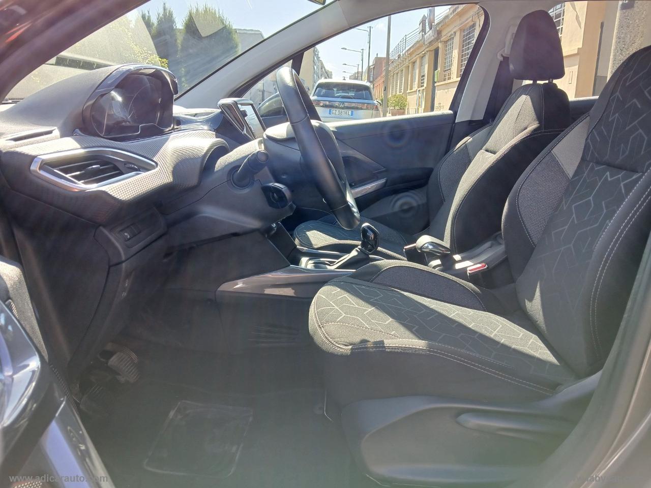 PEUGEOT 2008 PureTech 82 Access